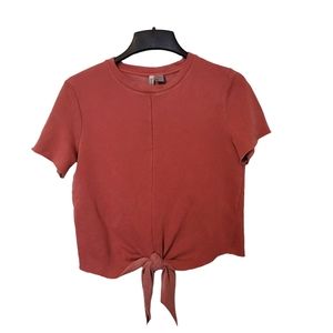 Cropped Divided Knotted short sleeve sweatshirt Size Medium